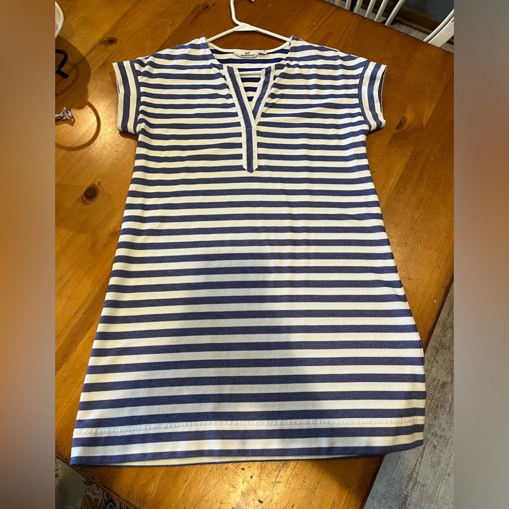 Vineyard Vines Dress / Cover Up